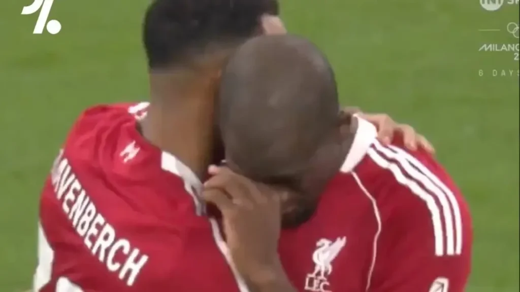 Kisah Haru Konate: Gol Perdana Usai Kehilangan Ayah dan Dukungan Menguatkan di Ruang Ganti Kisah Haru Konate: Gol Perdana Usai Kehilangan Ayah dan Dukungan Menguatkan di Ruang Ganti