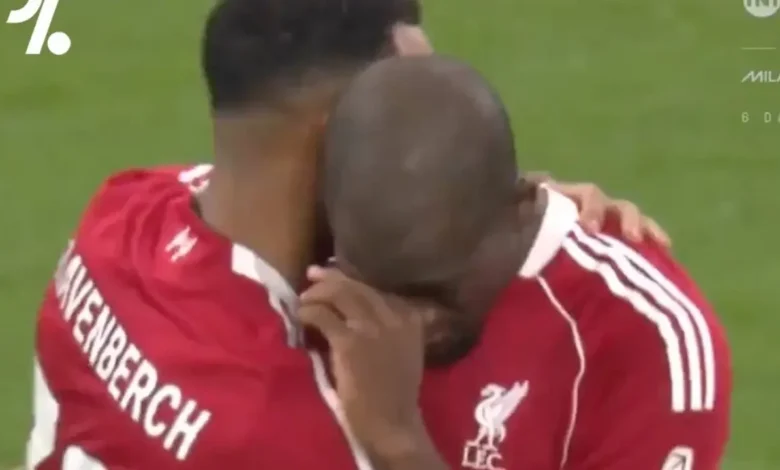 Kisah Haru Konate: Gol Perdana Usai Kehilangan Ayah dan Dukungan Menguatkan di Ruang Ganti Kisah Haru Konate: Gol Perdana Usai Kehilangan Ayah dan Dukungan Menguatkan di Ruang Ganti