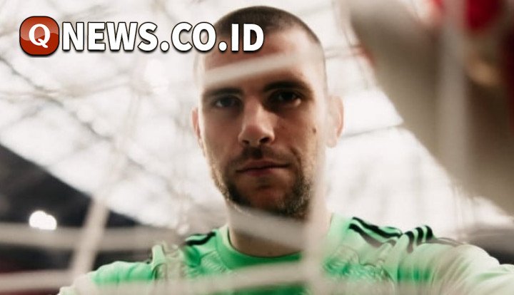 Maarten Paes Tampil Perdana dalam Latihan Ajax: Momen Menarik dan Harapan Baru