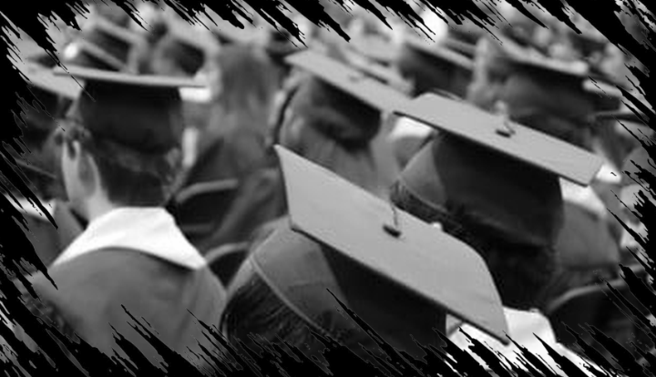 Perbandingan Angka Pengangguran Sarjana dan Non-Sarjana: Apakah Gelar Masih Berarti? Perbandingan Angka Pengangguran Sarjana dan Non-Sarjana: Apakah Gelar Masih Berarti?