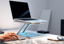 Ulasan Stand Laptop Aluminium untuk Menciptakan Posisi Mengetik yang Ergonomis dan Nyaman