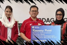Mendag Budi Salurkan Bantuan Rp 250 Juta untuk Korban Gempa NTT Tahap I